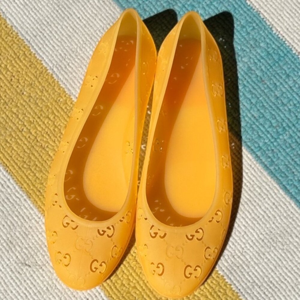 Authentic Gucci Yellow GG Rubber Jelly Ballet Flats EU 40 (US 9.5-10) NIB